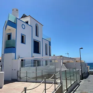 loft-en-torreon-frente-al-mar.adeje-hotels.com/