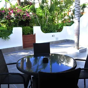 house-penelope-parque-santiago3.tenerifehoteles.net/