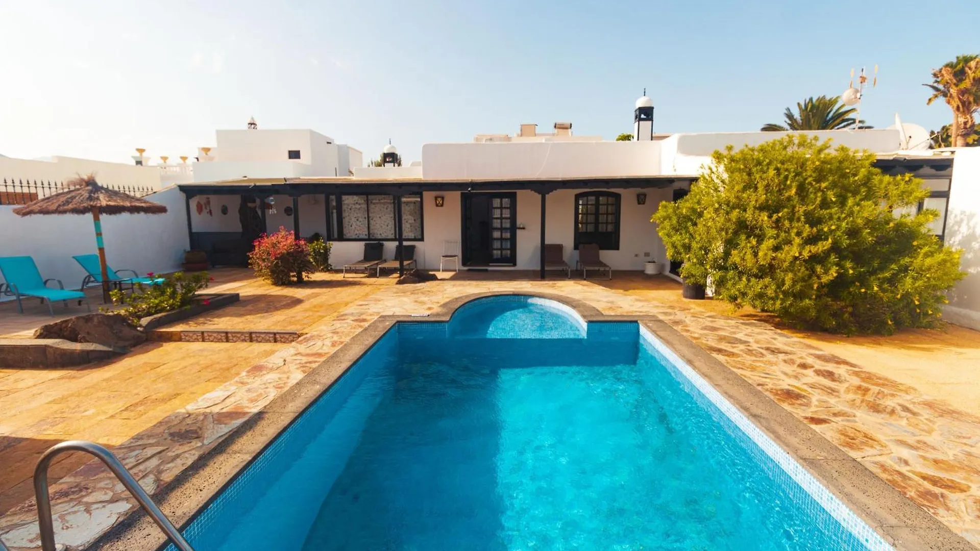 Luxury Villa Alfred Puerto del Carmen